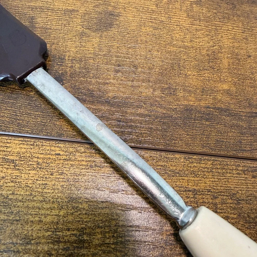 Vtg Mid Century Modern 2 Prong Serving Fork Brown Cream Plastic Handle 12